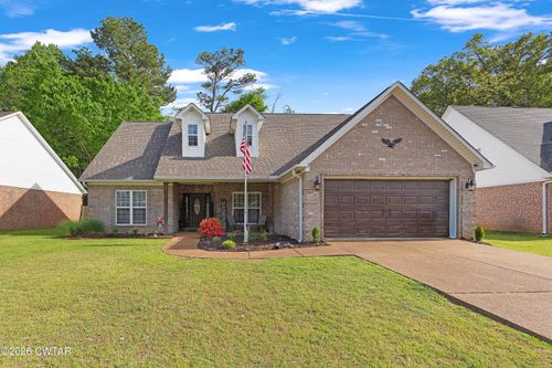 154 Executive Dr, Jackson, TN, 38305-2335 | Card Image