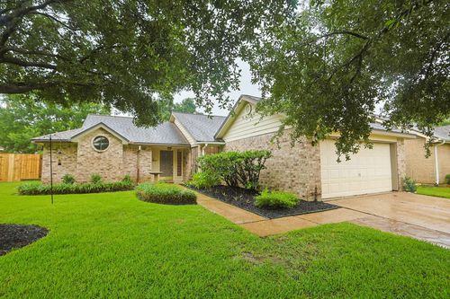 11947 Paddock Way, Houston, TX, 77065-4319 | Card Image