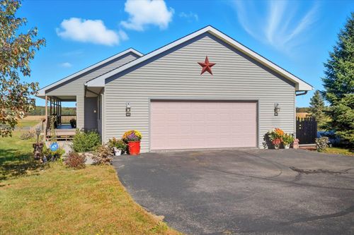 1290 220th Ave, New Richmond, WI, 54017-6150 | Card Image