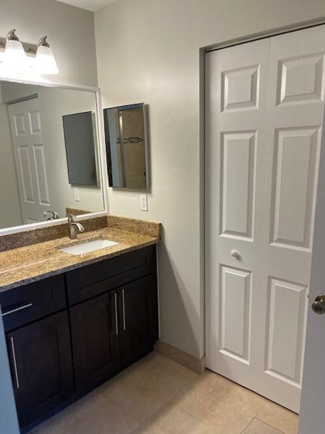 9826 Kamena Cir, Condo with 3 bedrooms, 3 bathrooms and null parking in Boynton Beach FL | Image 26