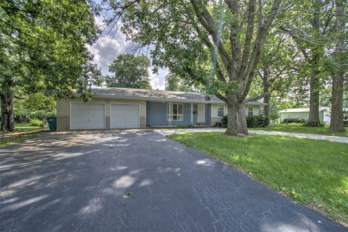 3284 N Oakland Ave, Decatur, IL, 62526-1612 | Card Image