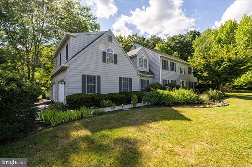 2850 W Fox Chase Cir, Doylestown, PA, 18902-1883 | Card Image