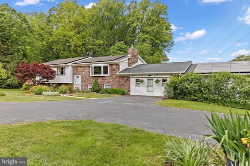 1331 Bradley Ave, HUMMELSTOWN, PA, 17036-9142 | Card Image