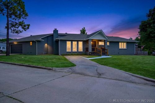 1600 Colorado Ave, Bartlesville, OK, 74003-5313 | Card Image