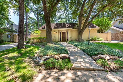 354 Tealwood Dr, Houston, TX, 77024-6113 | Card Image