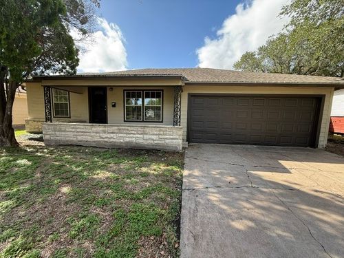 1005 Grant Pl, Corpus Christi, TX, 78411-2315 | Card Image