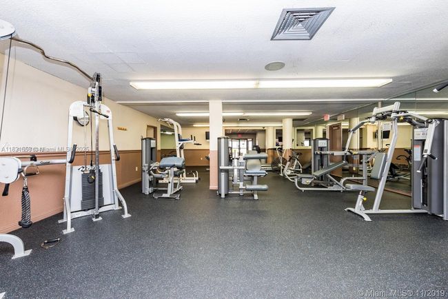 APT-5C - 1985 S Ocean Dr, Condo with 1 bedrooms, 2 bathrooms and null parking in Hallandale Beach FL | Image 24