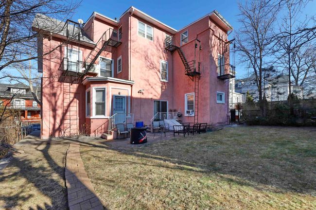 APT-1E - 720 Boulevard E, Condo with 2 bedrooms, 2 bathrooms and null parking in Weehawken NJ | Image 18