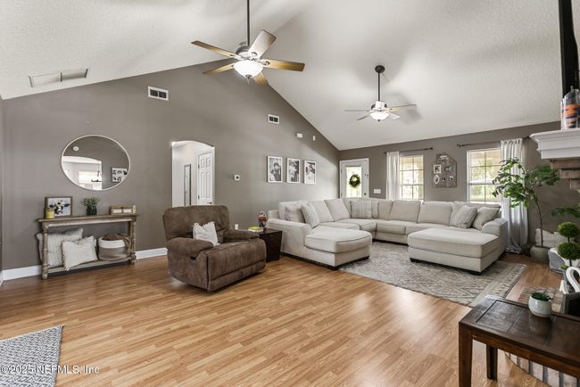 85 Murray St N, House other with 3 bedrooms, 2 bathrooms and null parking in Baldwin FL | Image 9