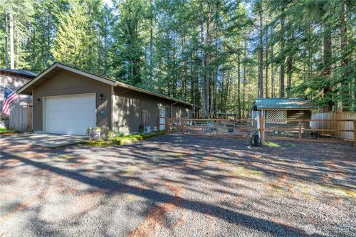 81 N Duckabush Dr E, Hoodsport, WA, 98548-9719 | Card Image