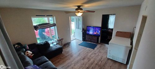 609 N Maple St, Creston, IA, 50801-1507 | Card Image