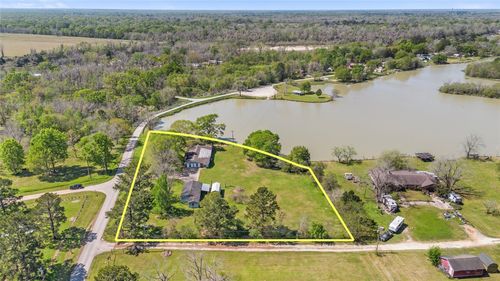1633 River Rd, Goodrich, TX, 77335-8447 | Card Image