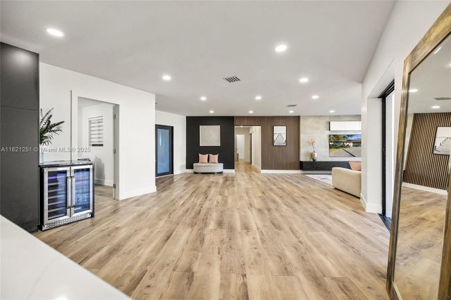 3910 Ne 27 Th Ter, House other with 4 bedrooms, 3 bathrooms and null parking in Lighthouse Point FL | Image 17