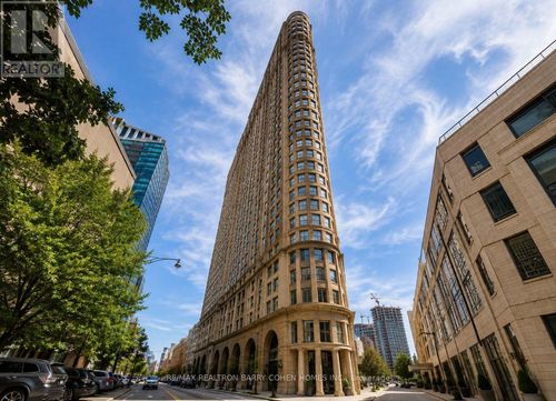 2719-25 The Esplanade, Toronto, ON, M5E1W5 | Card Image
