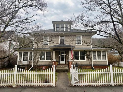 208 Main Street, Bramwell, WV, 24715 | Card Image