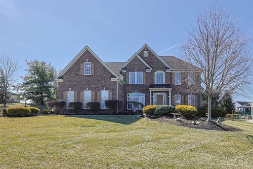 7527 Burton Dr, Liberty Twp, OH, 45044-9032 | Card Image