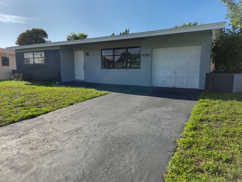 9040 Nw 26th Pl, Sunrise, FL, 33322-2827 | Card Image