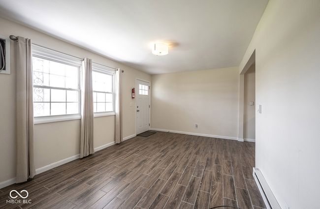 APT-6 - 140 Maple Park Dr, Condo with 2 bedrooms, 1 bathrooms and null parking in Westfield IN | Image 4