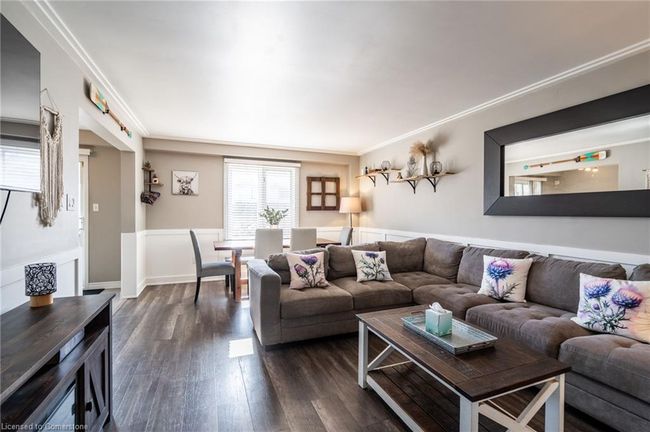 2 Bronte Crt, Townhouse with 4 bedrooms, 4 bathrooms and 3 parking in Dundas ON | Image 8