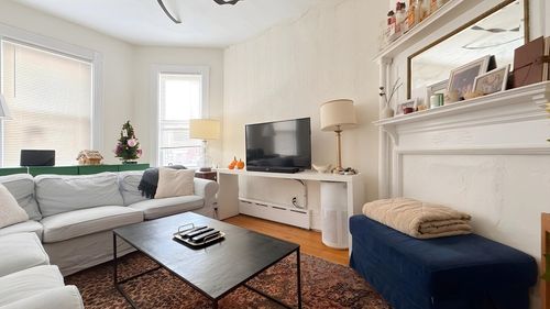 apt-2-26 Darling St, Boston, MA, 02120-2986 | Card Image