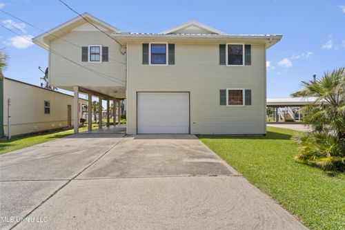 855 Dove Blvd, Bay Saint Louis, MS, 39520-8896 | Card Image