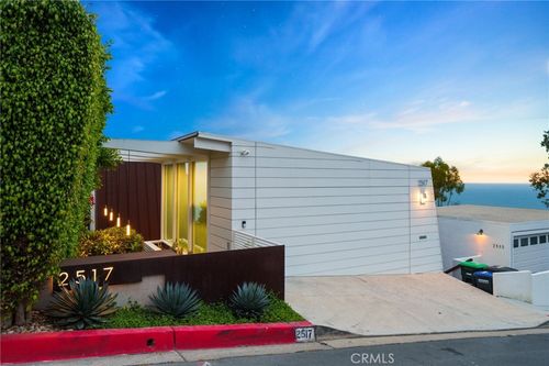 2517 Iris Way, Laguna Beach, CA, 92651-4052 | Card Image