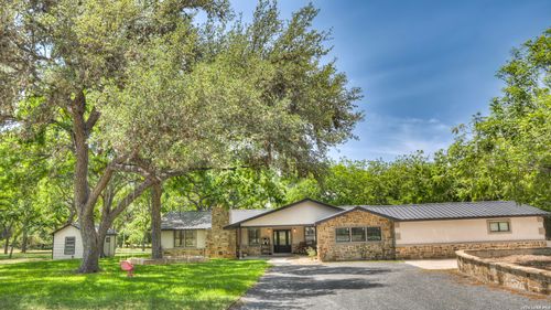 727 Leakey Springs Rd., Leakey, TX, 78873 | Card Image