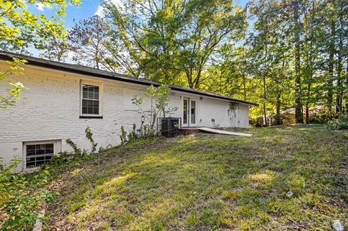 2529 Ryne St Nw, Atlanta, GA, 30318-6136 | Card Image