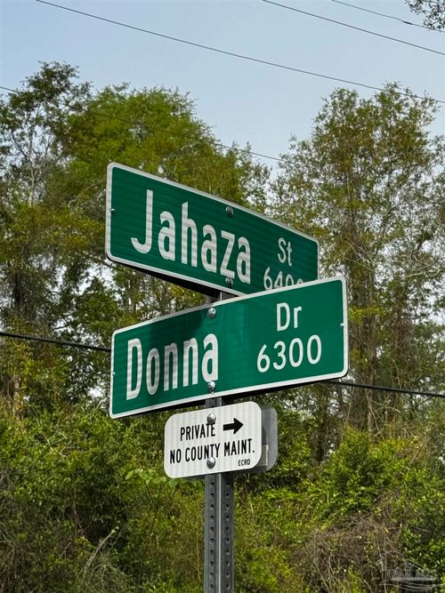 6318 Donna Dr, MOLINO, FL, 32577 | Card Image