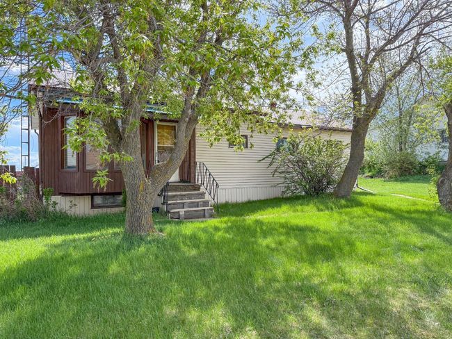 180 1 Street South, House other with 2 bedrooms, 1 bathrooms and 10 parking in Edberg AB | Image 45