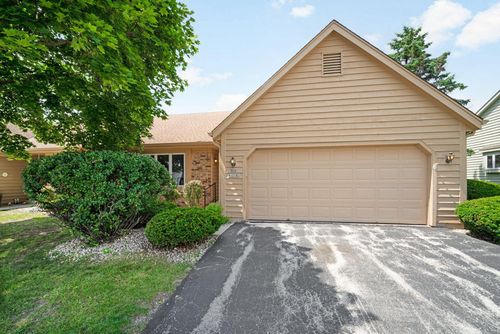 N98W17792 Sherwood Court, Germantown, WI, 53022 | Card Image