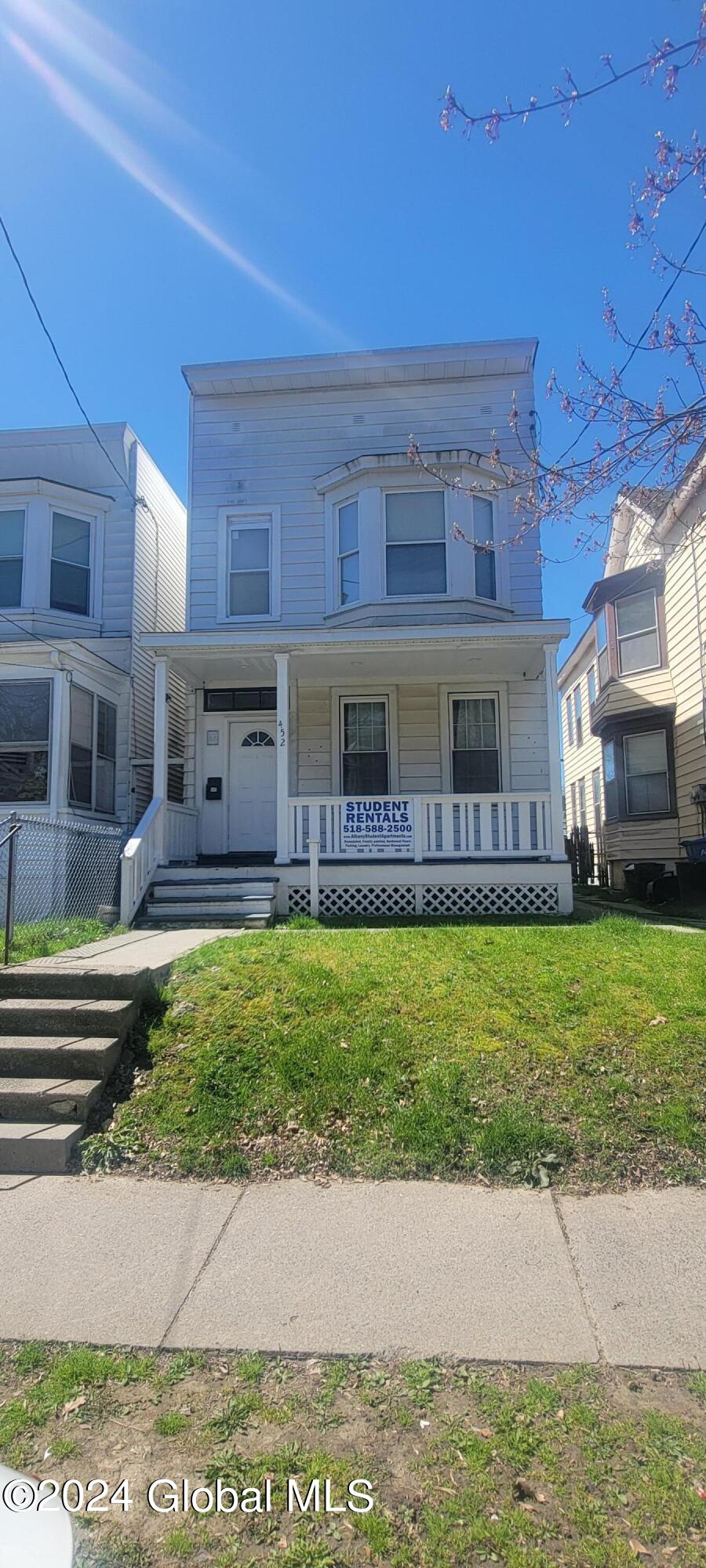 Hamilton St, Albany, NY 12203