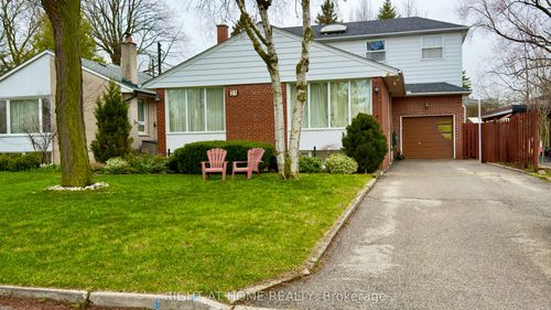 21 Mitre Pl, Etobicoke, ON, M9R3C5 | Card Image