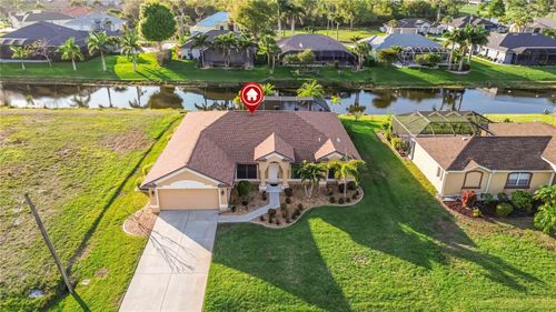 11 Medalist Cir, Rotonda West, FL, 33947-2107 | Card Image