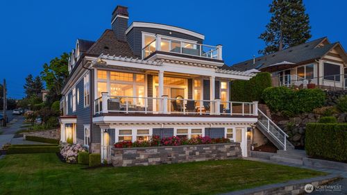 702 2nd St S, Kirkland, WA, 98033-6527 | Card Image