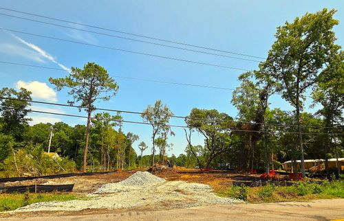 885 Martin Luther King Rd, Pawleys Island, SC, 29585-5616 | Card Image
