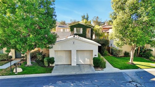 26839 Pinehurst Dr, Valencia, CA, 91355-4950 | Card Image