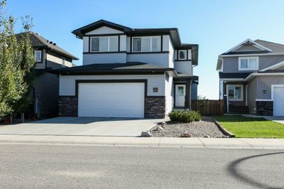 523 Firelight Pl W, House detached with 4 bedrooms, 3 bathrooms and 4 parking in Lethbridge AB | Image 2