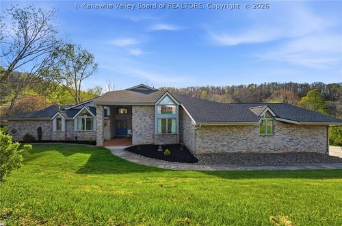 138 Deerfield Dr, Winfield, WV, 25213-7358 | Card Image