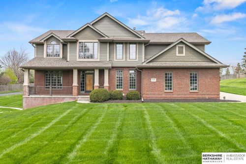 18124 Tammy Trail, Omaha, NE, 68135 | Card Image