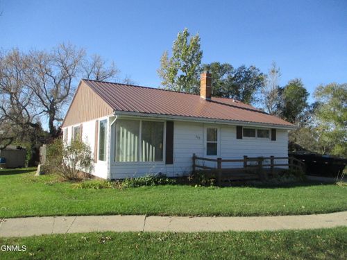 503 Main Ave, Washburn, ND, 58577-4242 | Card Image