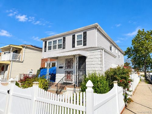 2334 Oceancrest Blvd, Far Rockaway, NY, 11691-2642 | Card Image