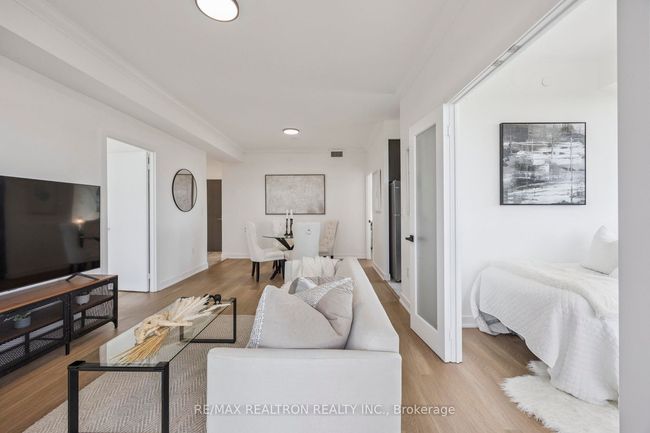 1005 - 1346 Danforth Rd, Condo with 3 bedrooms, 2 bathrooms and null parking in Toronto ON | Image 15