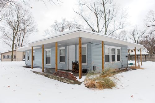 298 W Empire Ave, Benton Harbor, MI, 49022-7400 | Card Image