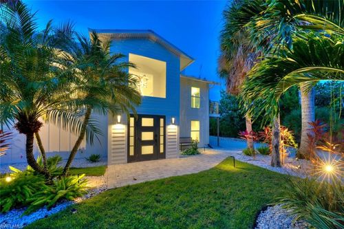 9455 Coventry Ct, SANIBEL, FL, 33957-4231 | Card Image