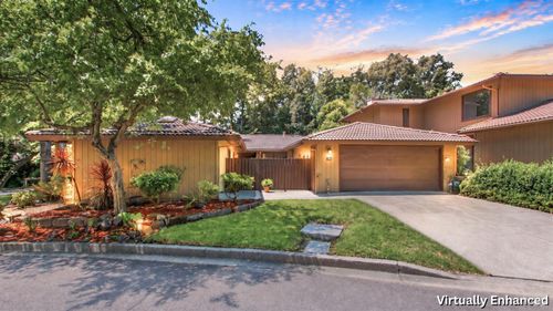 19 Wild Horse Dr, Fairfield, CA, 94534-1353 | Card Image