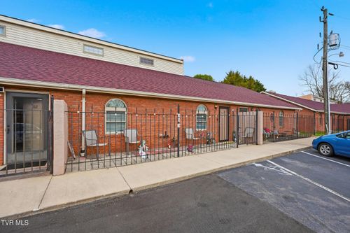 303-303 Phoenix Ct, Kingsport, TN, 37663-4309 | Card Image