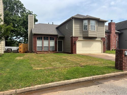 9317 S 94th East Ave, Tulsa, OK, 74133-5642 | Card Image