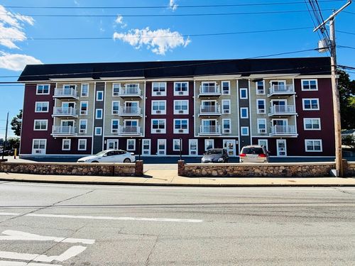 42-275 W Main St, Marlborough, MA, 01752-3940 | Card Image
