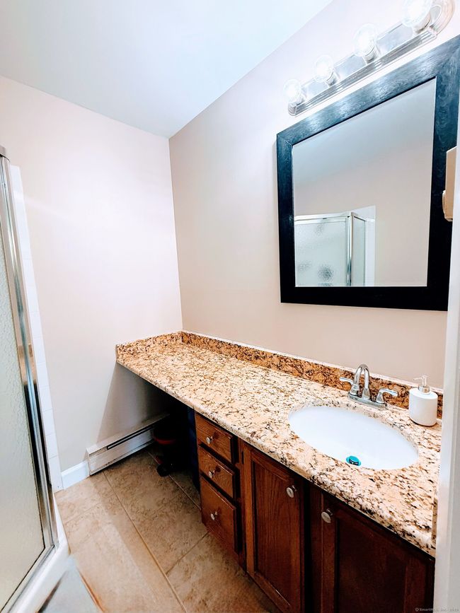 49 - 49 Candlewood Dr, Condo with 2 bedrooms, 2 bathrooms and 2 parking in South Windsor CT | Image 11